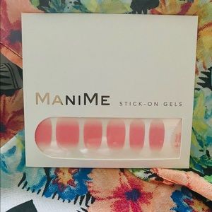 MANIME Stick-On Gels in MOCHI OMBRÉ NIB Allure Subscription Box
